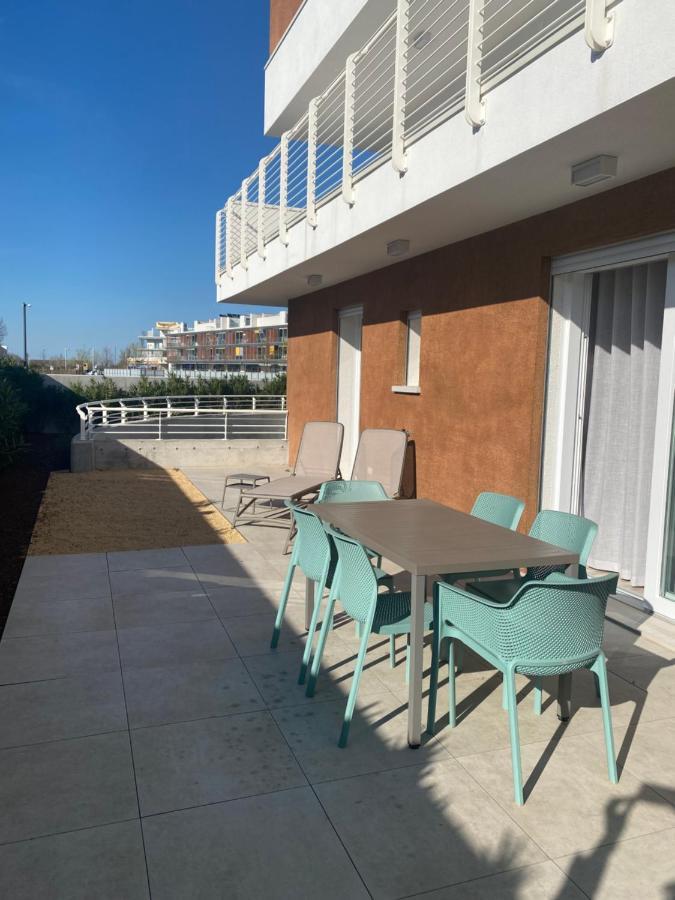 Sun Beach Residence Con Piscina - Piazza Brescia - Adria Holiday Jesolo - Family Apartments Exterior foto