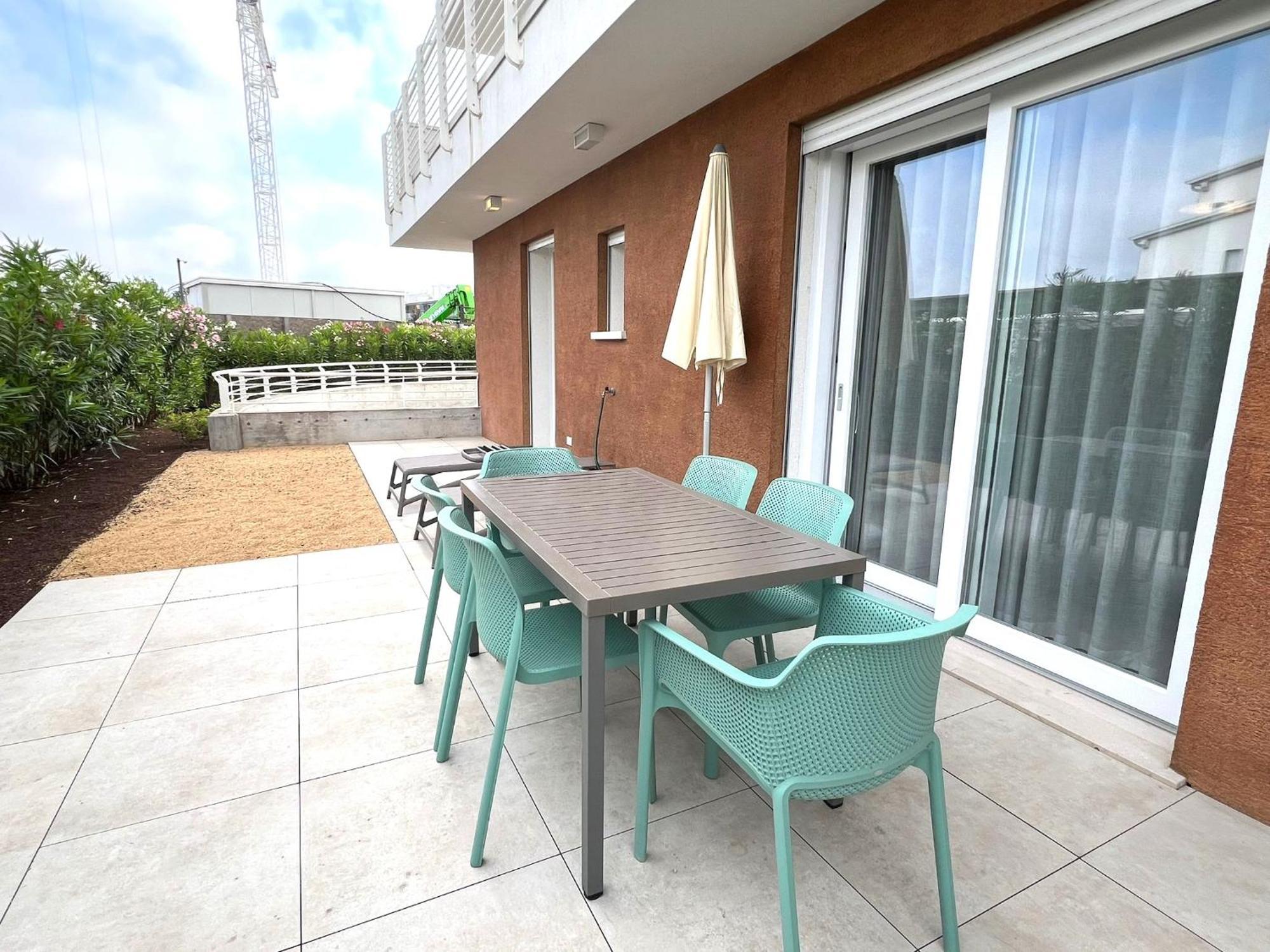 Sun Beach Residence Con Piscina - Piazza Brescia - Adria Holiday Jesolo - Family Apartments Exterior foto